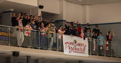 Chociaż mało Nas tu jest My Kochamy Orzełek